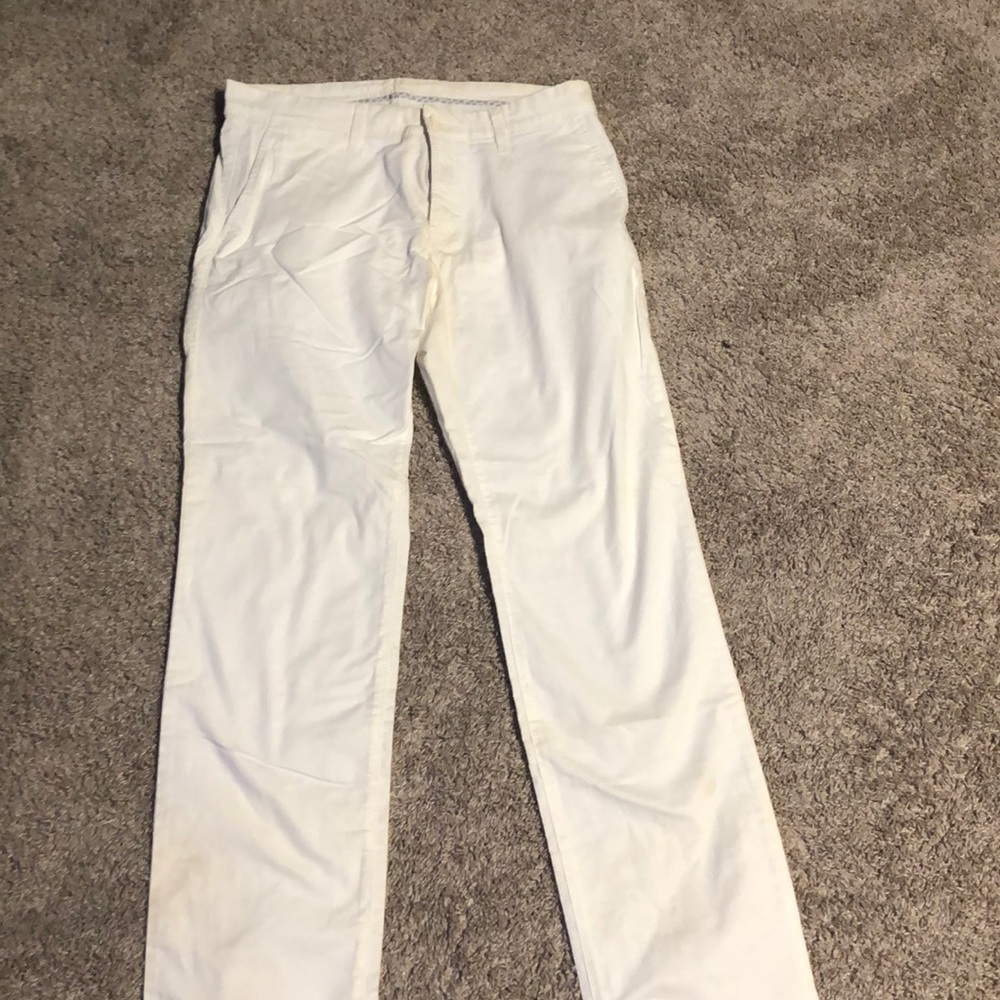Men’s white jeans !!